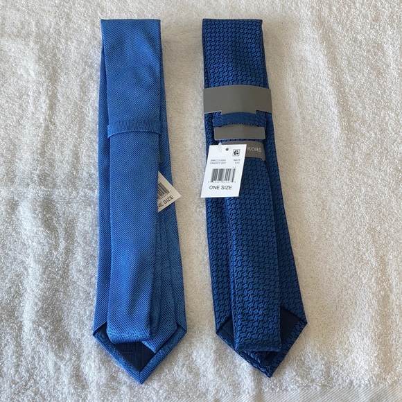 NWT Micheal Kors Men’s Silk Blend Ties Bundle of 2 - Picture 3 of 5